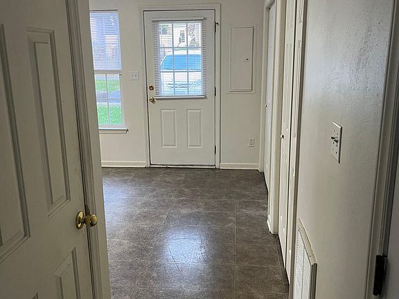 5th image of 508 S Market St
