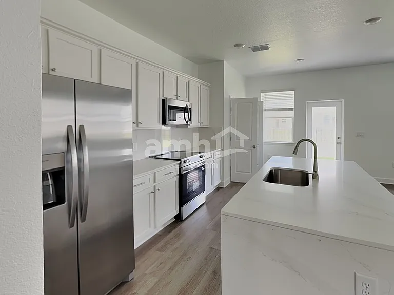 16421 Cheyanne Ct — Photo 4