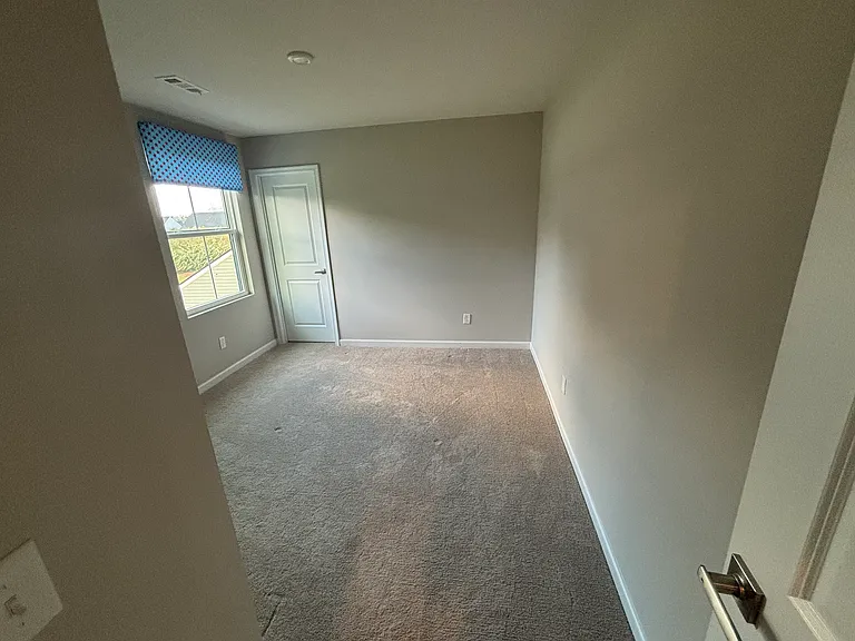 1703 Quail Run Way — Photo 22