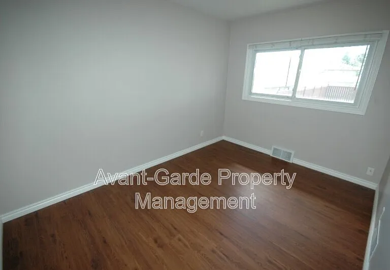 11635 111a Ave NW — Photo 24