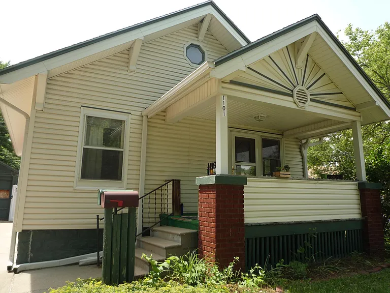 1101 S 31st St #A & B — Photo 1
