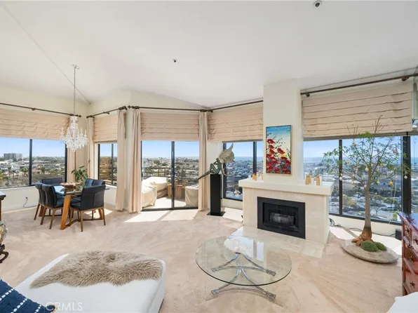 210 Lille Ln APT 313, Newport Beach, CA 92663