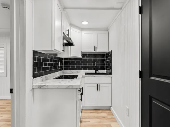 10530 Scaggsville Rd #F, Laurel, MD 20723