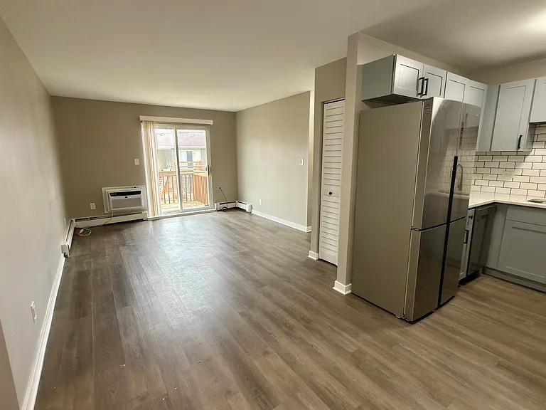 2100 Light Rd #210 — Photo 3