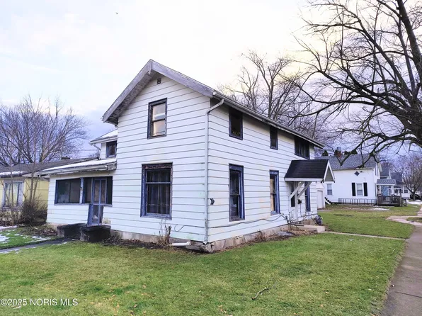 919 Holgate Ave, Defiance, OH 43512
