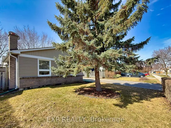 584 Elliott Cres, Milton, ON L9T 3G4