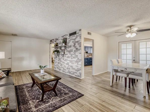 9205 W RAINTREE Drive, Sun City, AZ 85351