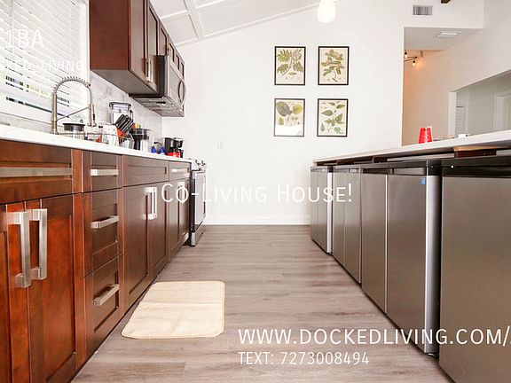 5th image of 2410 9th Ave S #6