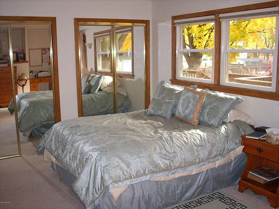 5th image of 155 Pepperidge Ln