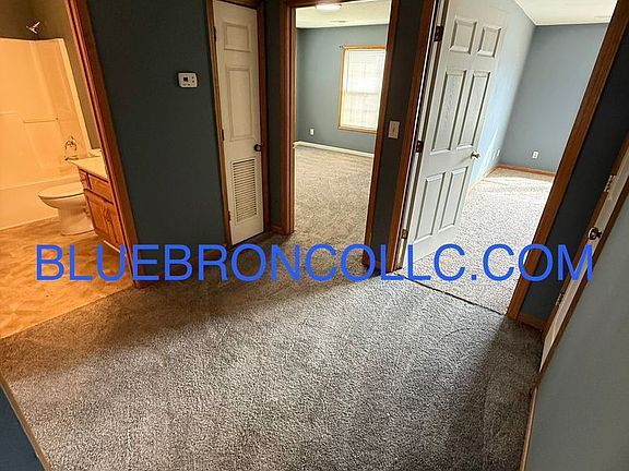 5th image of 714 Meadow Ln APT A