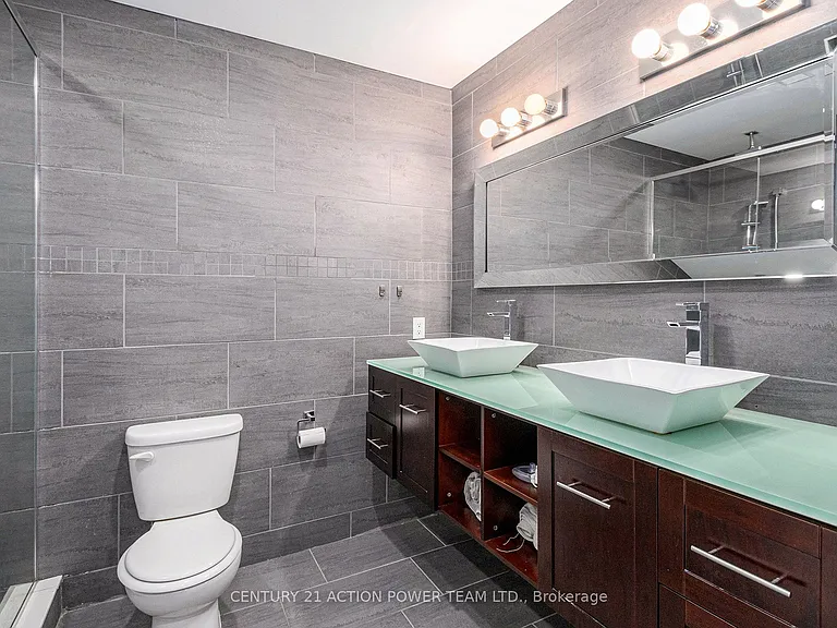 453 Booth St #B — Photo 14