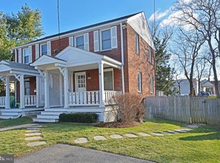 2609 Farmington Dr, Alexandria, VA 22303