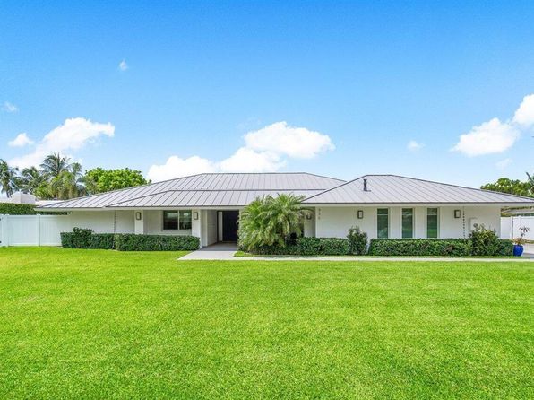 936 SW 38th Ct