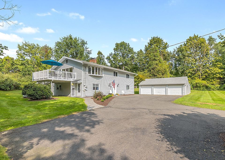 4 bed, 3 bath, 3 garage