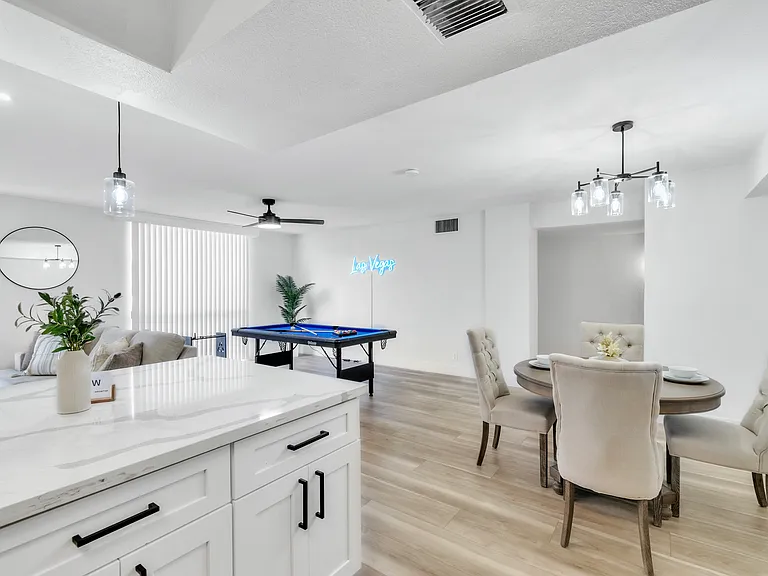 3930 University Center Dr — Photo 7