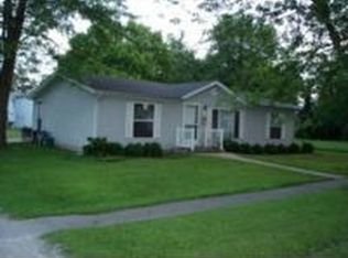 213 4th St, Monroe City, MO 63456