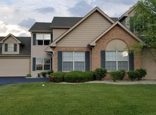 7285-1 Rolling Hills Ln, Machesney Park, IL 61115