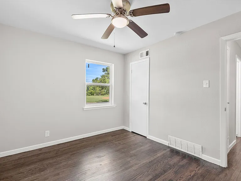 12030 Willowdell Dr — Photo 12