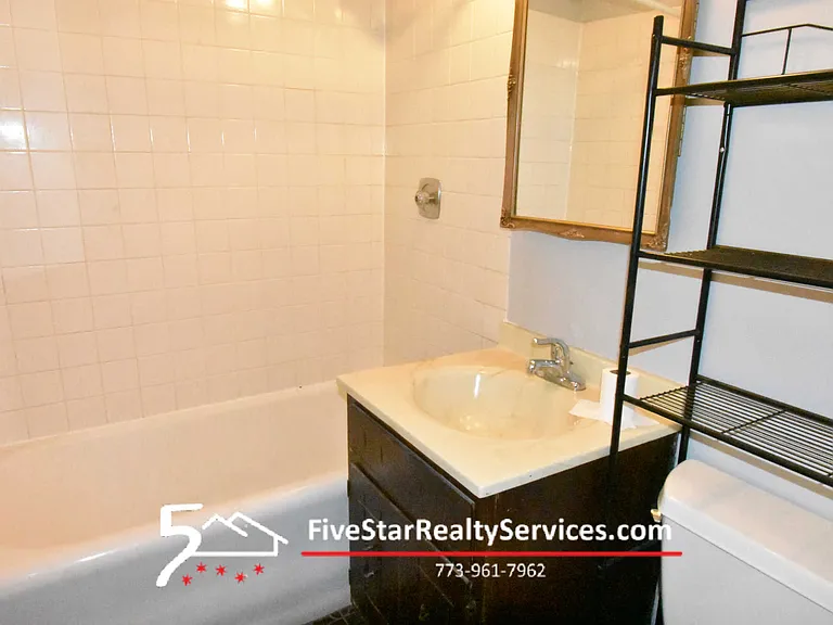 5355 W Wellington Ave #1F — Photo 7