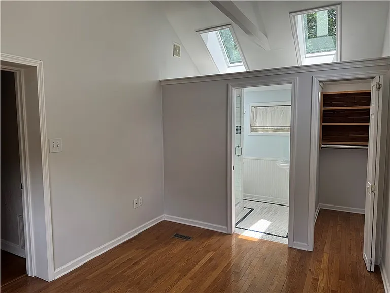 633 Crystal Dr — Photo 20