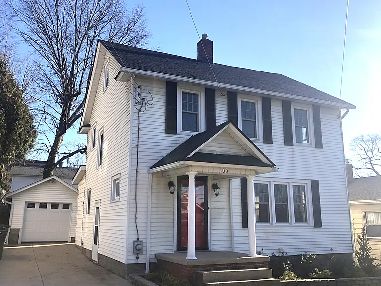 700 Iona Ave — Photo 27