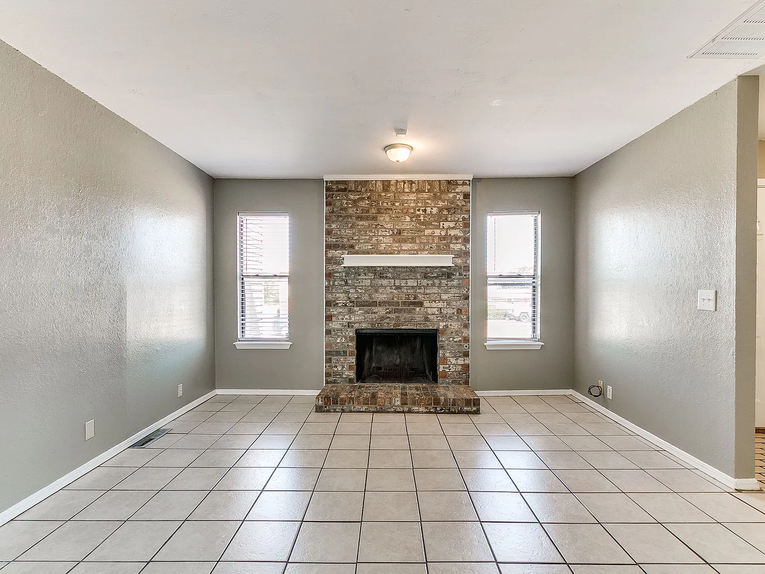 1022 Chowning Avenue — Photo 2
