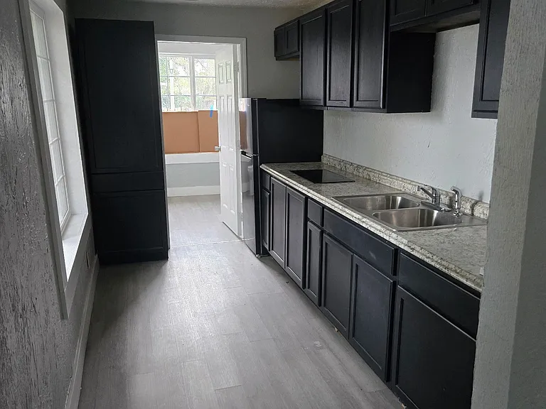550 Magnolia Ave #1 — Photo 5
