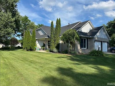 51948 N Winding Waters Ln, Elkhart, IN, 46514