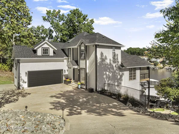 18 Valencia Dr, Lake Ozark, MO 65049