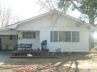 205 Gill St, Dequincy, LA 70633