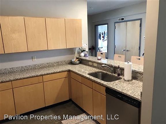 4th image of 219 E 7th St #17582149