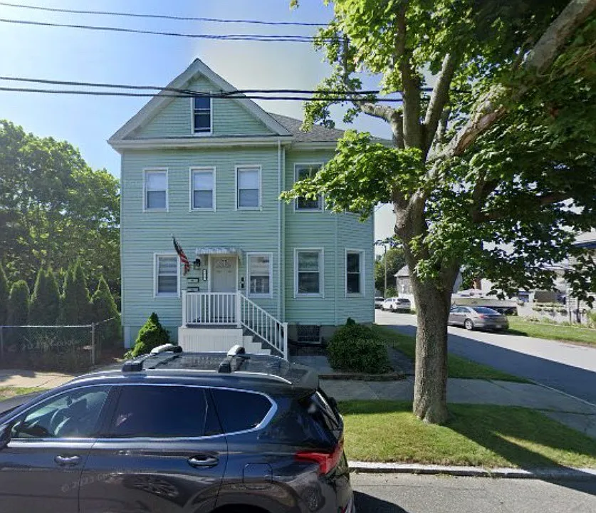 174 Hudson St #2