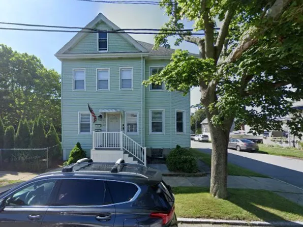 174 Hudson St #2, New Bedford, MA 02744