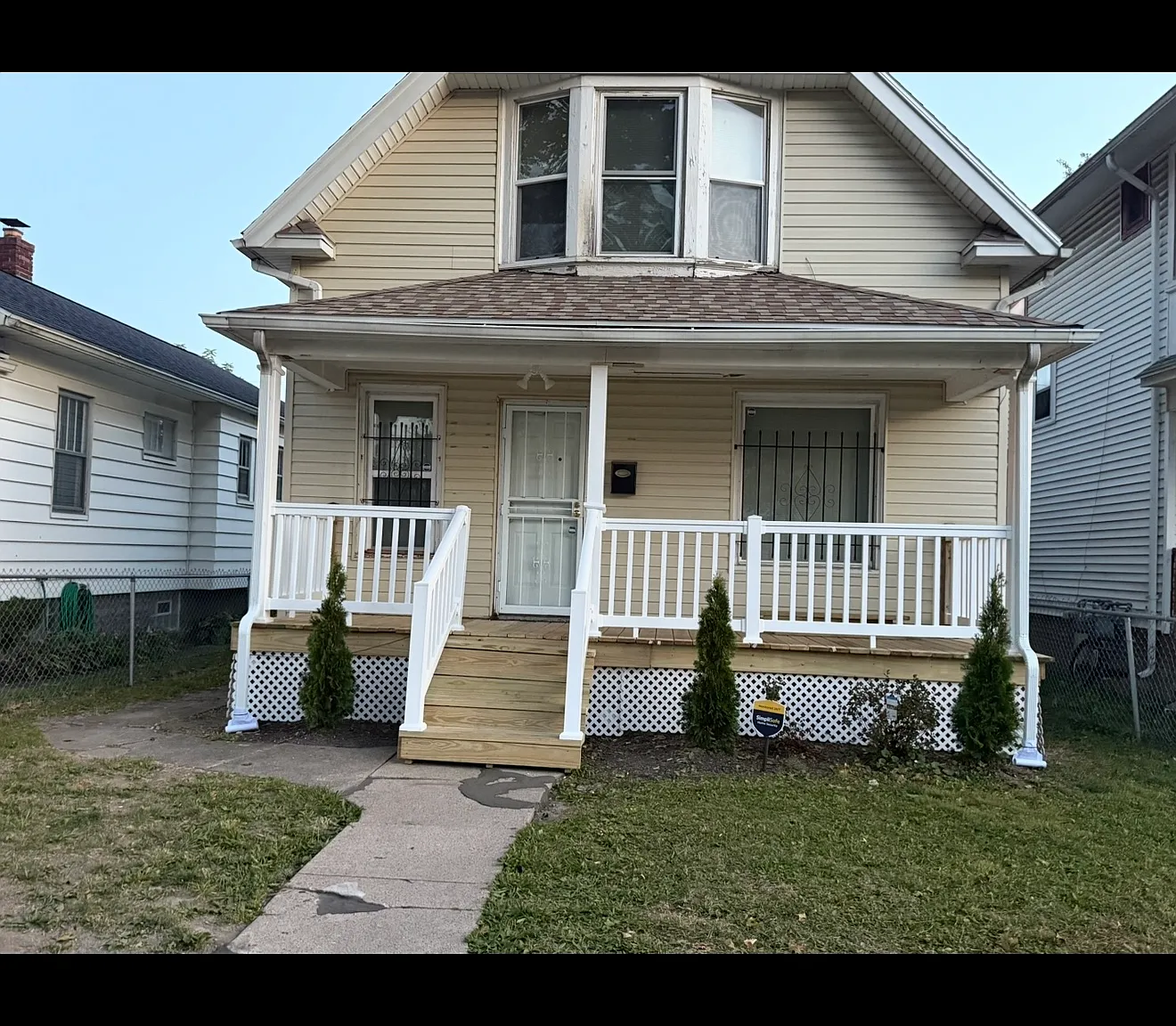 1104 Booth Ave — Photo 1