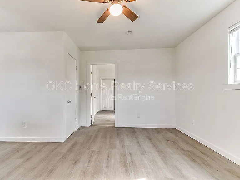 1812 W Noble Ave — Photo 19