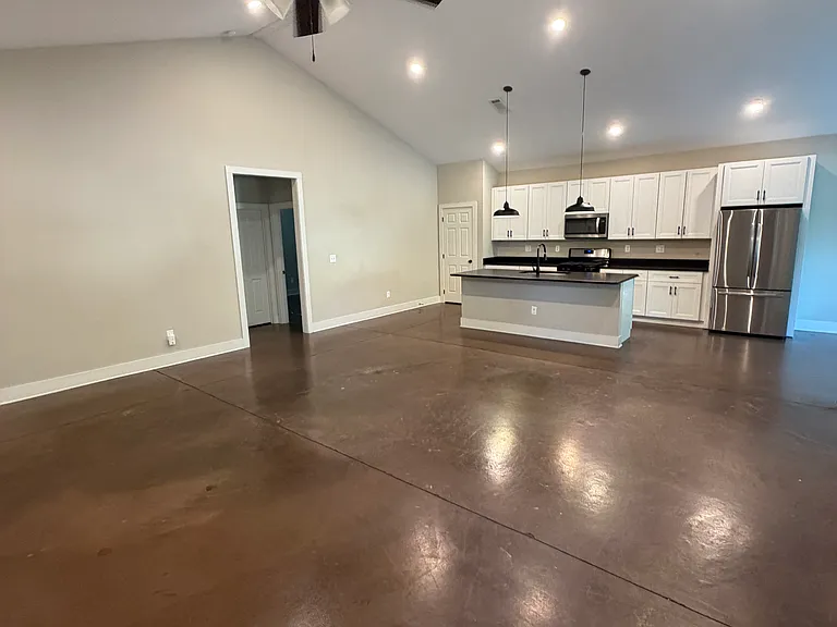 1618 3rd Ave — Photo 8
