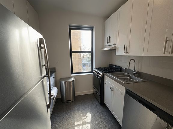 5th image of 55 W 92nd St APT 3H