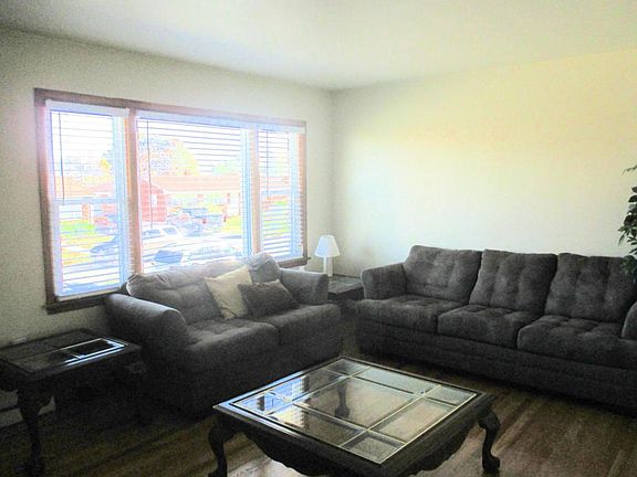 3rd image of 3072 Swarthmore Ave NW