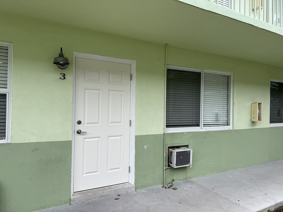 1st image of 1118 N H St #3