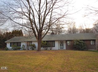 1 Lakecrest Dr #A, Danbury, CT 06811