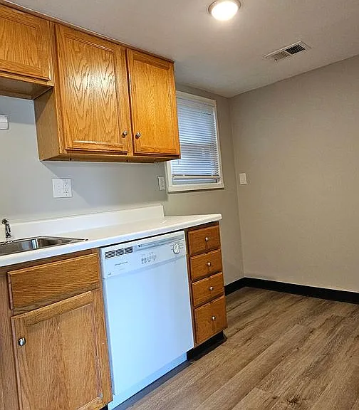 3806 Briar Place — Photo 3