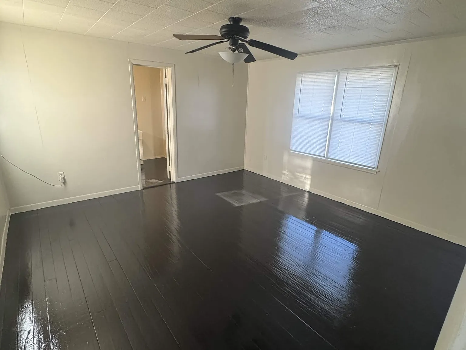3 bed, 1190 sqft, $1,395 — Photo 4