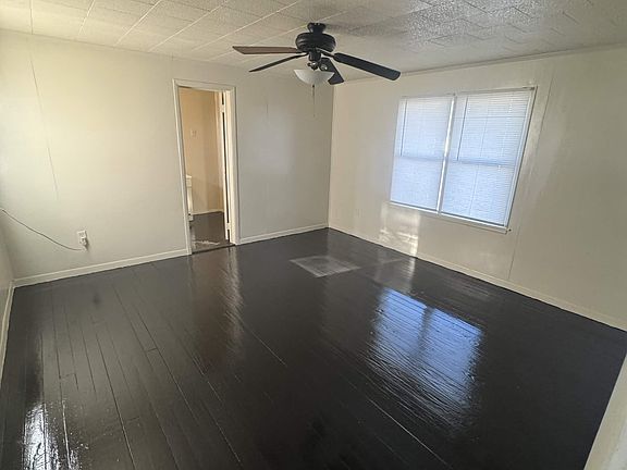 4th image of 1204 N Kansas St