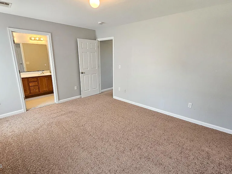 380 Radio Rd #A3 — Photo 35