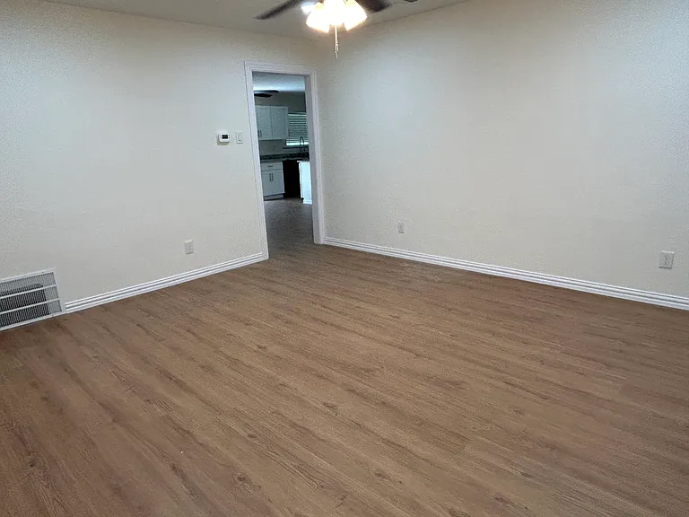 3528 Keyridge Dr — Photo 3