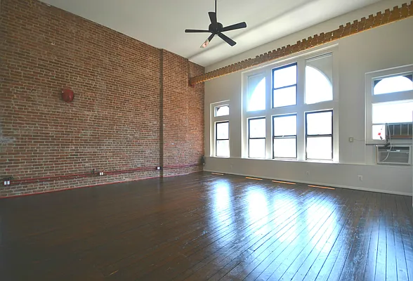 Rented by Bold New York | media 14