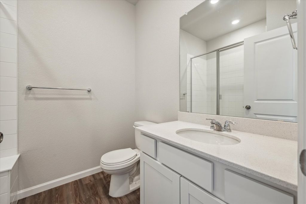 822 Kettlepond Way