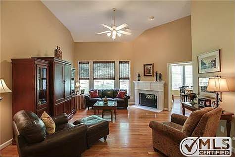 5th image of 509 Vinings Ct
