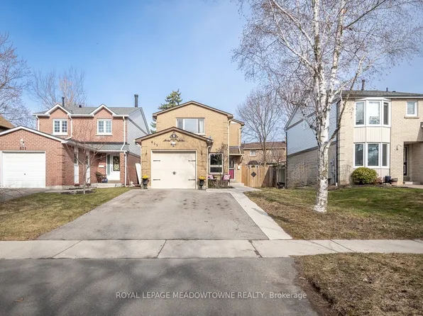 833 Laurier Ave, Milton, ON L9T 4H4