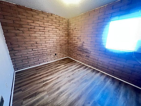 5th image of 1222 W Date St APT C